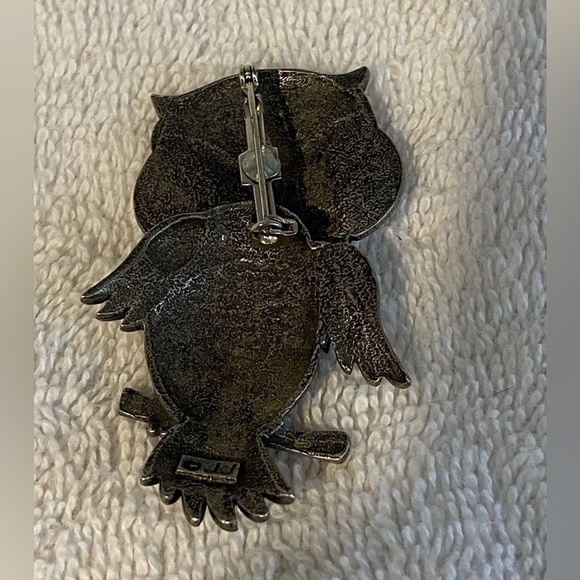 Vintage Pewter JJ Owl Brooch Pin Green Eye Rhinestones - Picture 9 of 13